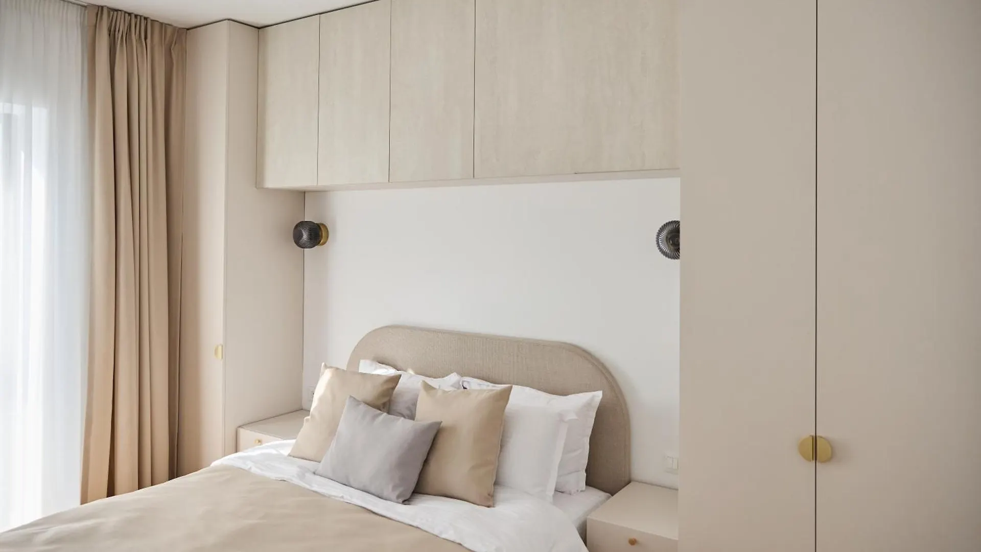 White I One Bedroom Apartment I One Cotroceni Park Bucharest