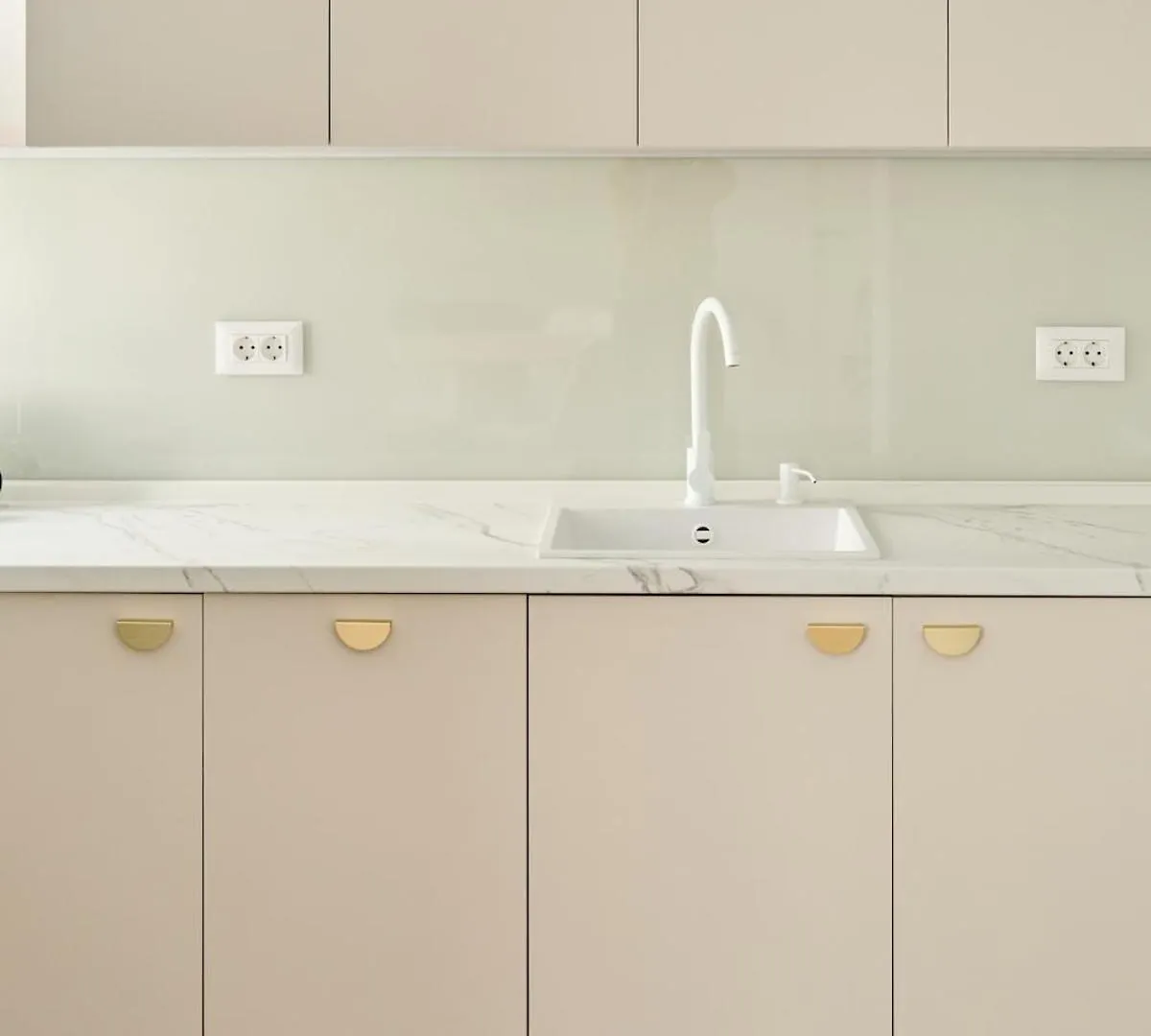 White I One Bedroom Apartment I One Cotroceni Park Bucharest