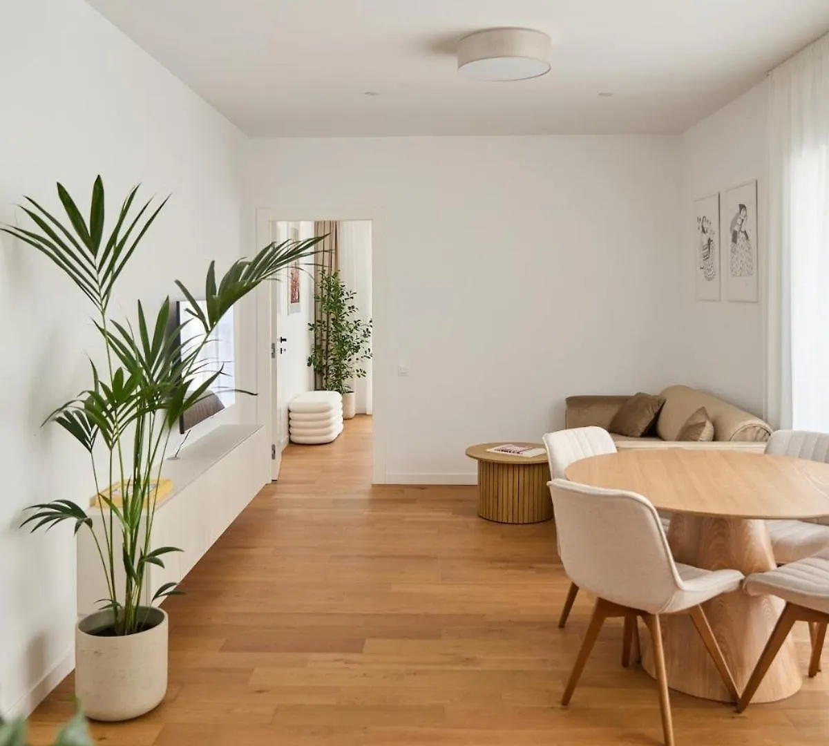 White I One Bedroom Apartment I One Cotroceni Park Bucharest
